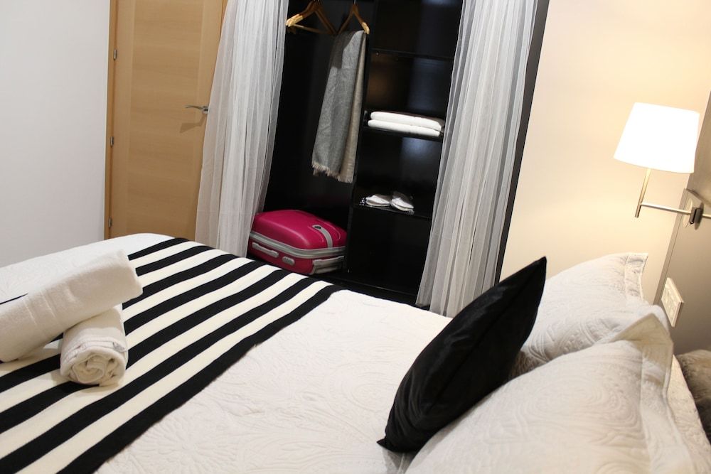 Apartment, 2 Bedrooms, Balcony