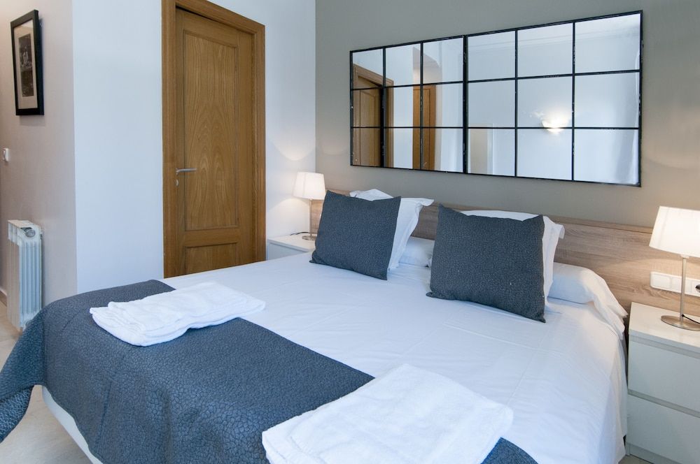 undefined Serennia Apartments Ramblas-Pl.Catalunya 2