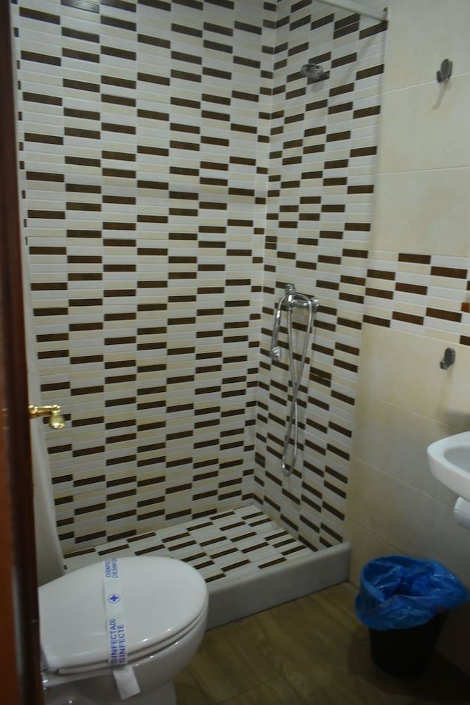 Hostal Alamare Double or Twin Room 17