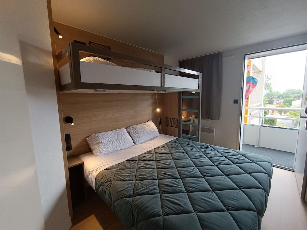 Premiere Classe Saintes Standard Room, Multiple Beds