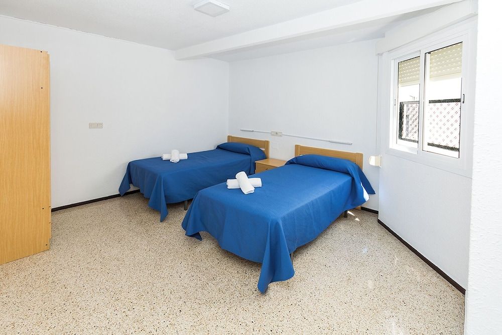 Hostal El Mercat Double room with living room without terrace 3