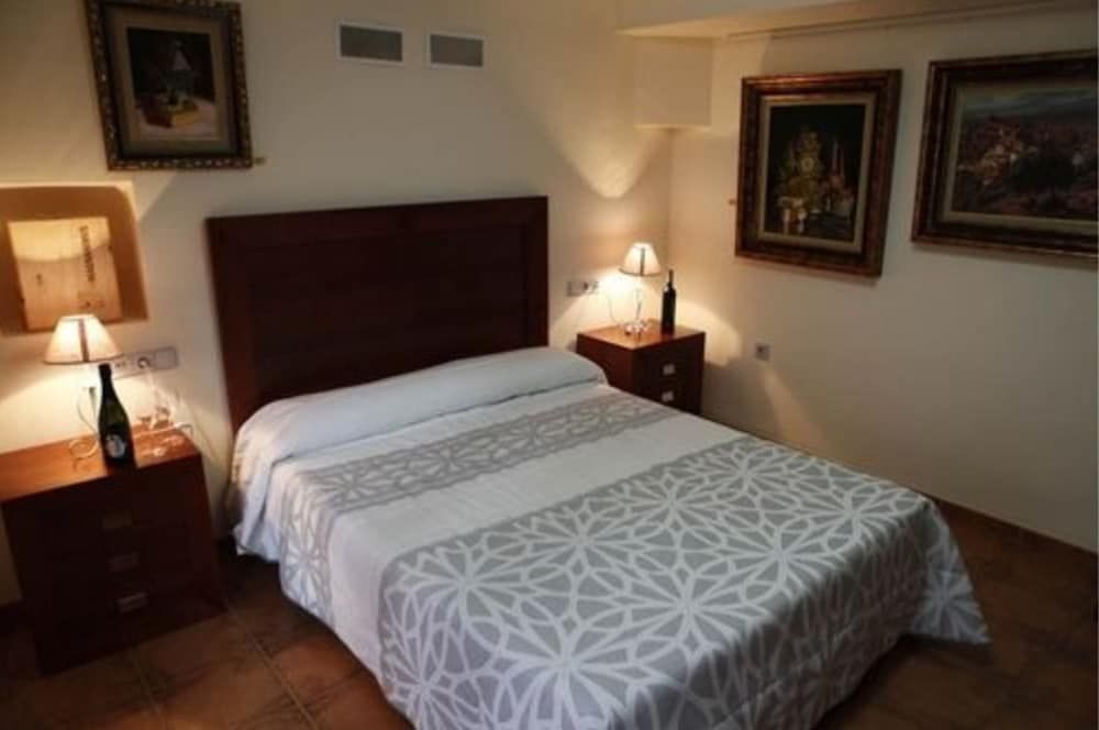 Suite, City View