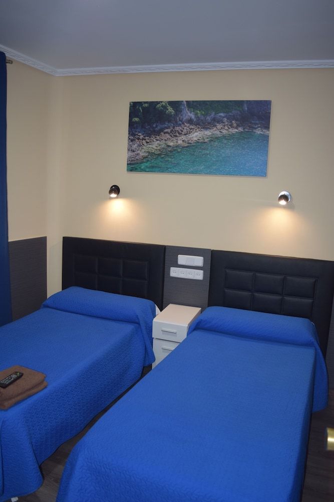undefined Hostal Numancia 7