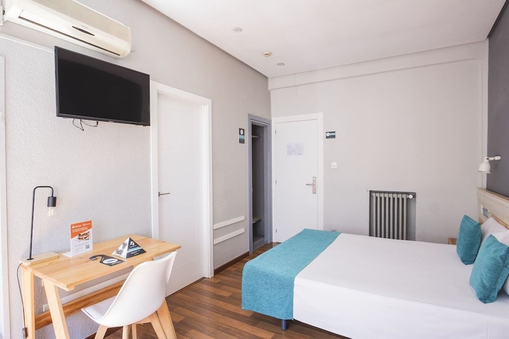 Hotel Alda Centro Ponferrada Double or Twin Room 3