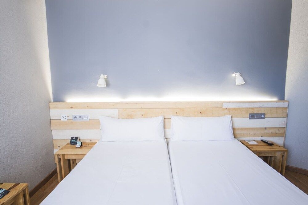 Hotel Alda Centro Ponferrada Economy Double or Twin Room 4