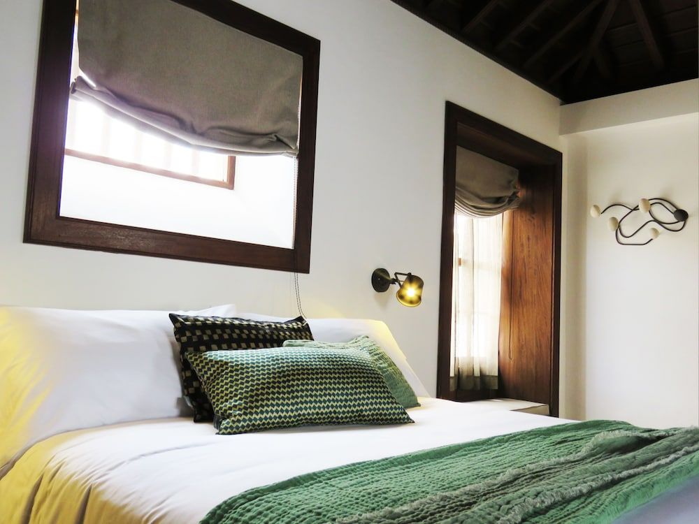 Double Room, City View (N8)