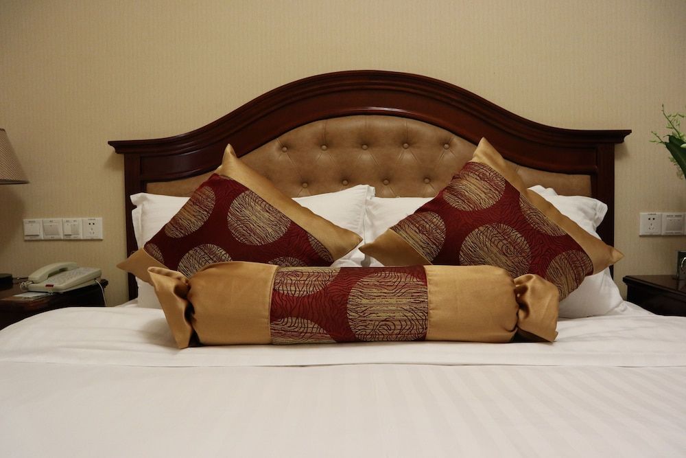 Jin Jiang Pacific Hotel Shanghai Standard Twin Room 3