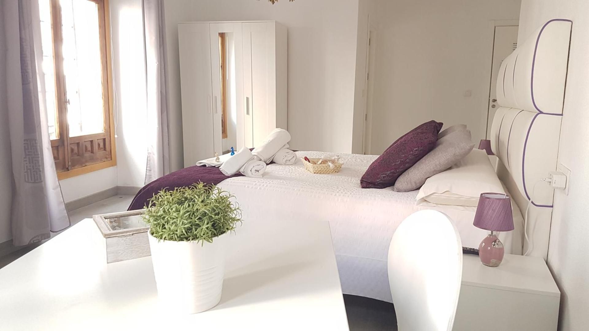 Large Double Room