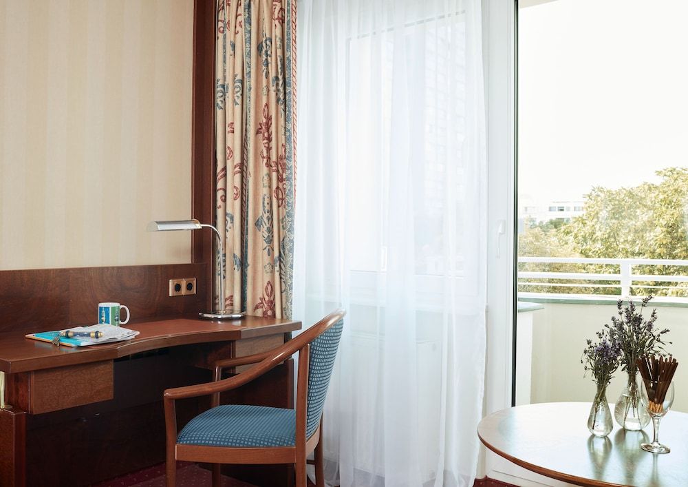 Living Hotel Berlin Mitte Business Double Room 8