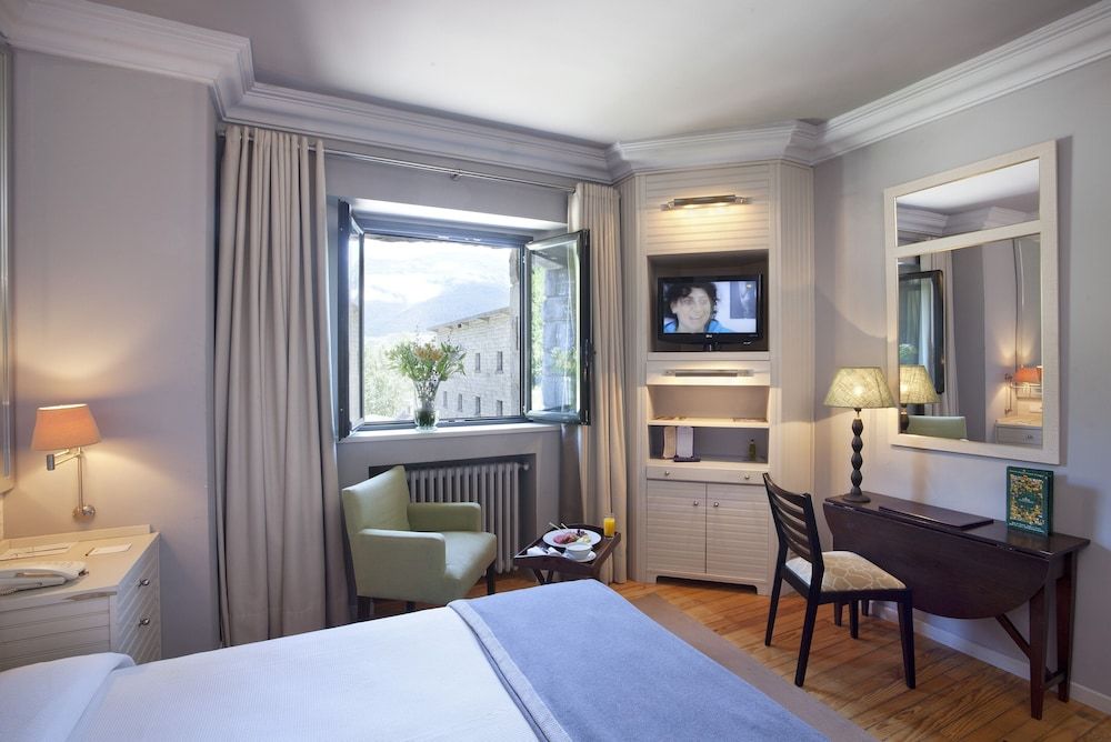 Parador De Vielha Standard Double Room