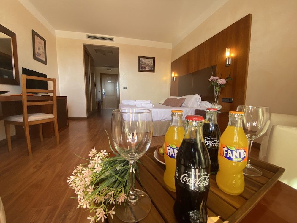 Montera Plaza Double or Twin Room 7