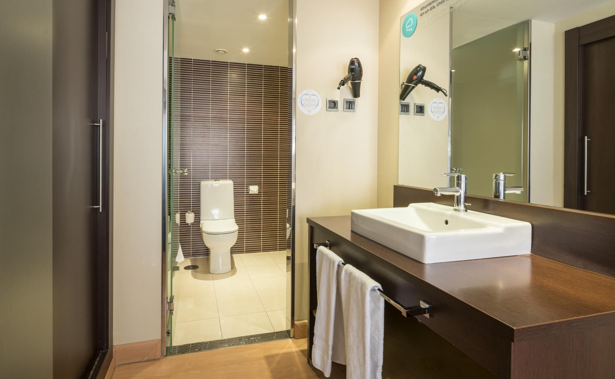 undefined Hotel ILUNION Suites Madrid 4