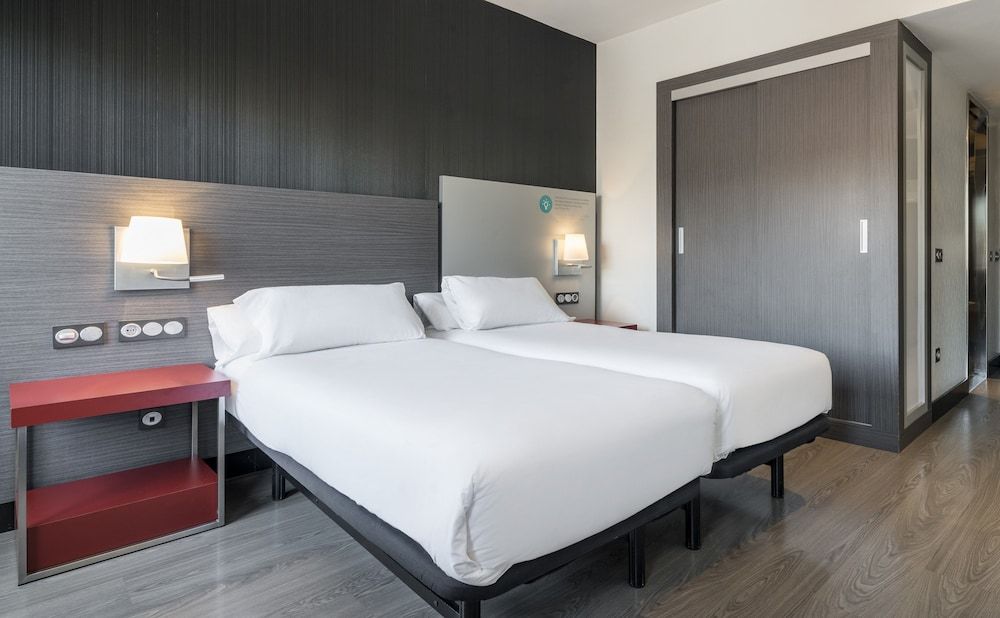 Hotel ILUNION Suites Madrid Double Room