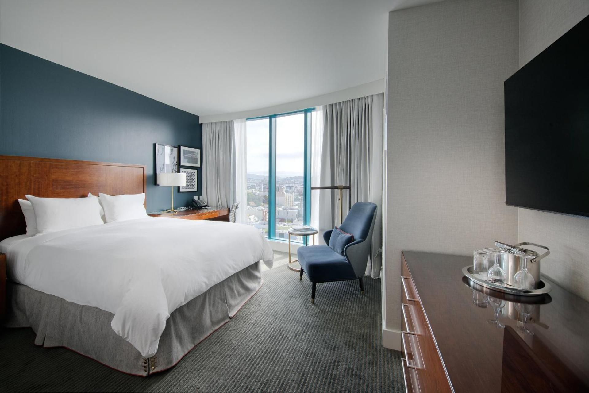 InterContinental San Francisco by IHG 1 King Classic Skyline View