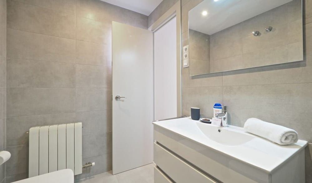 BarcelonaForRent Urban Town Suites Apartment, 2 Bedrooms 17