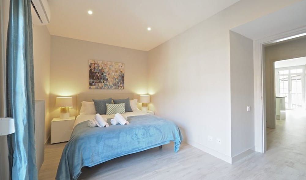 BarcelonaForRent Urban Town Suites Apartment, 2 Bedrooms 3