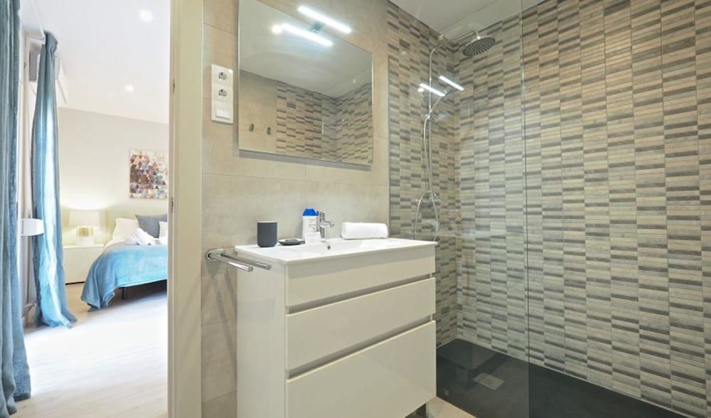 BarcelonaForRent Urban Town Suites Apartment, 2 Bedrooms 15