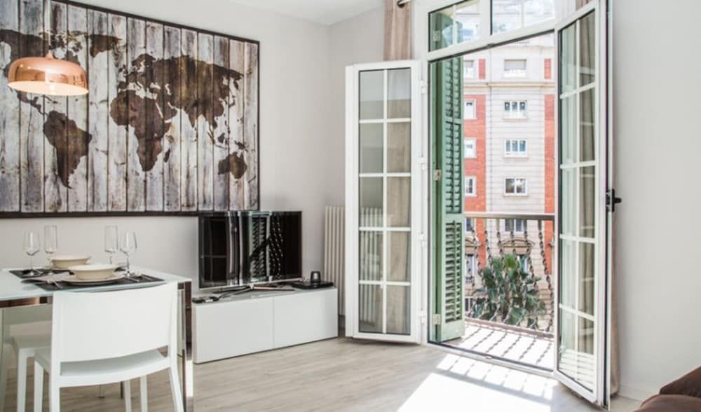 BarcelonaForRent Urban Town Suites Standard Apartment, 2 Bedrooms (III) 9