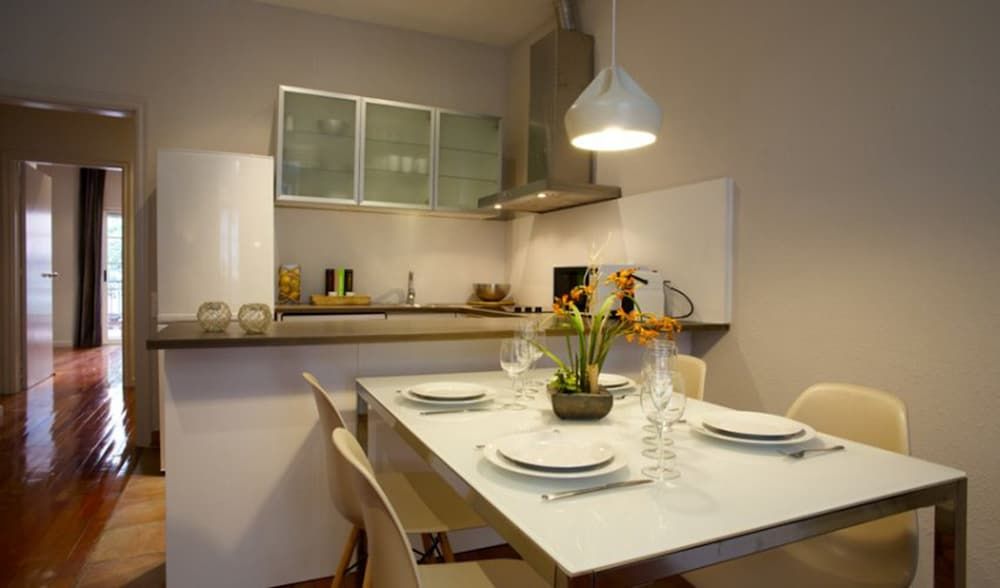 BarcelonaForRent Urban Town Suites Apartment, 2 Bedrooms, Terrace 7