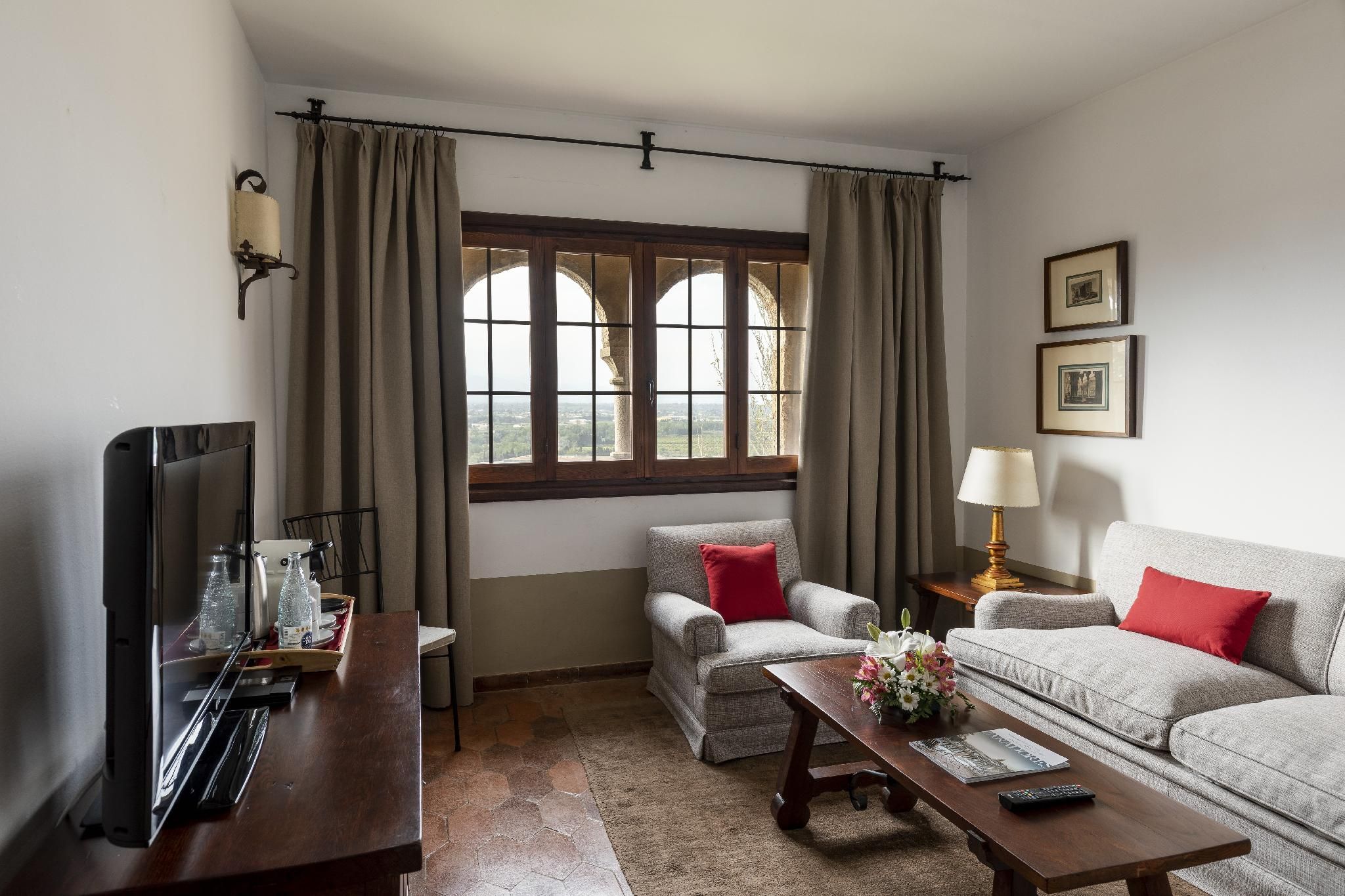 Parador de Tortosa Junior Suite 3