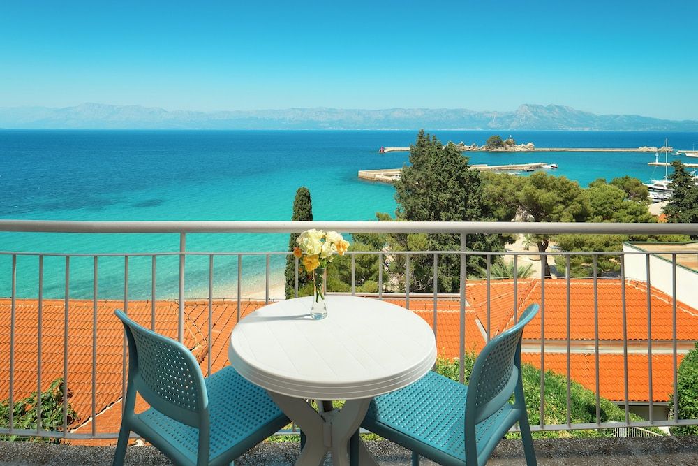 Single Room, Balcony Sea View