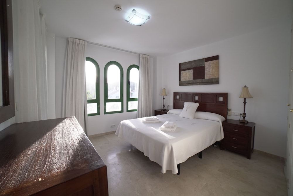 Hotel Apartamentos Manilva Sun Apartment, 3 Bedrooms, Terrace 4