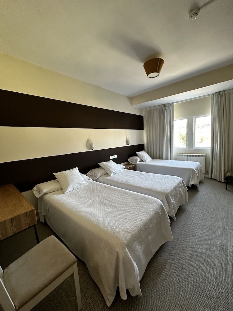 Standard Triple Room, City View