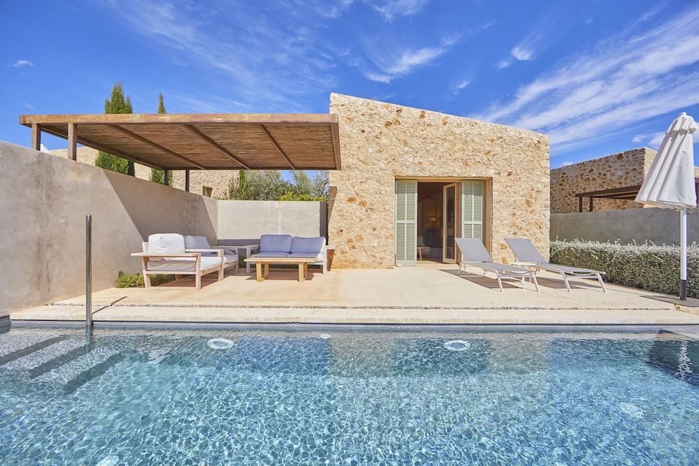 Deluxe Villa, 1 King Bed, Private Pool, Garden Area