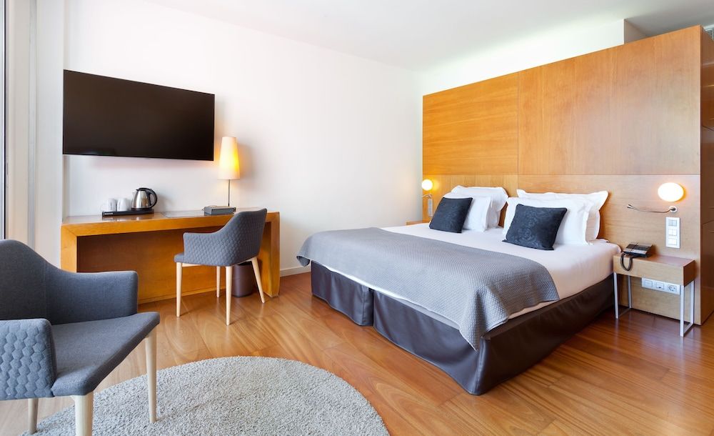 undefined Hotel Condes de Barcelona 10