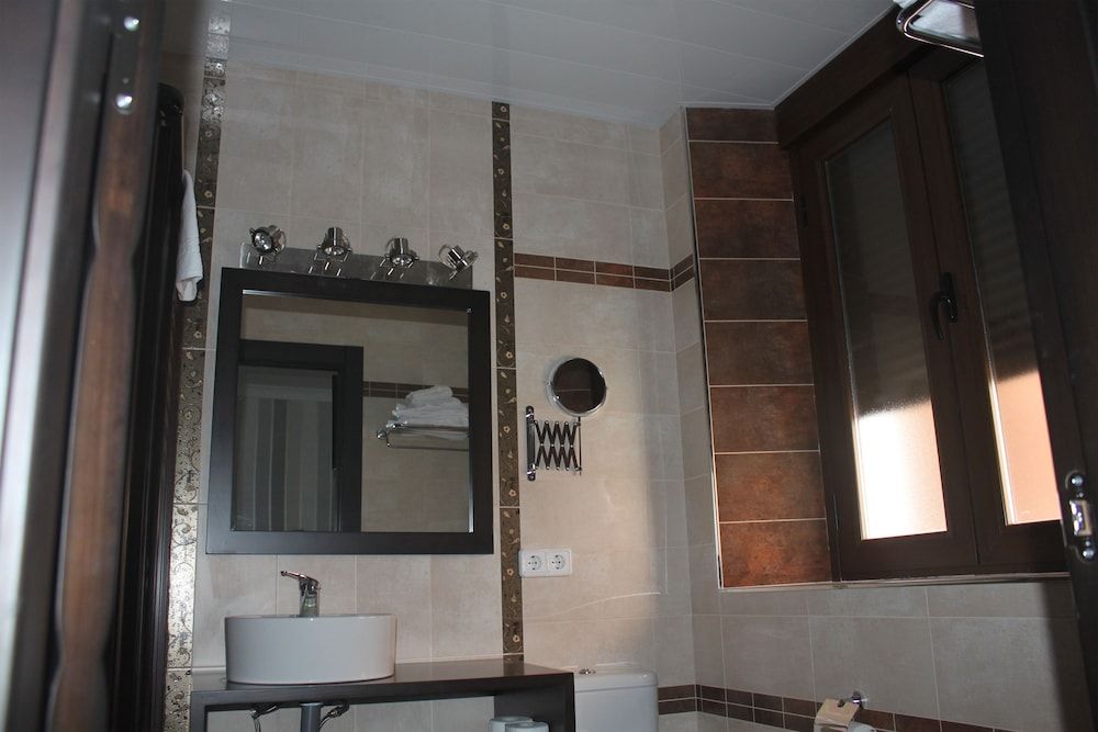 Hotel Villa María Twin Room 6