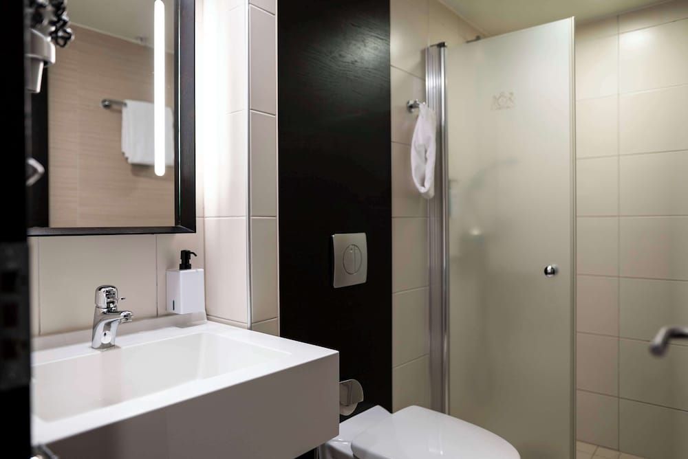 Scandic Anglais Economy Room, 1 Queen Bed 3