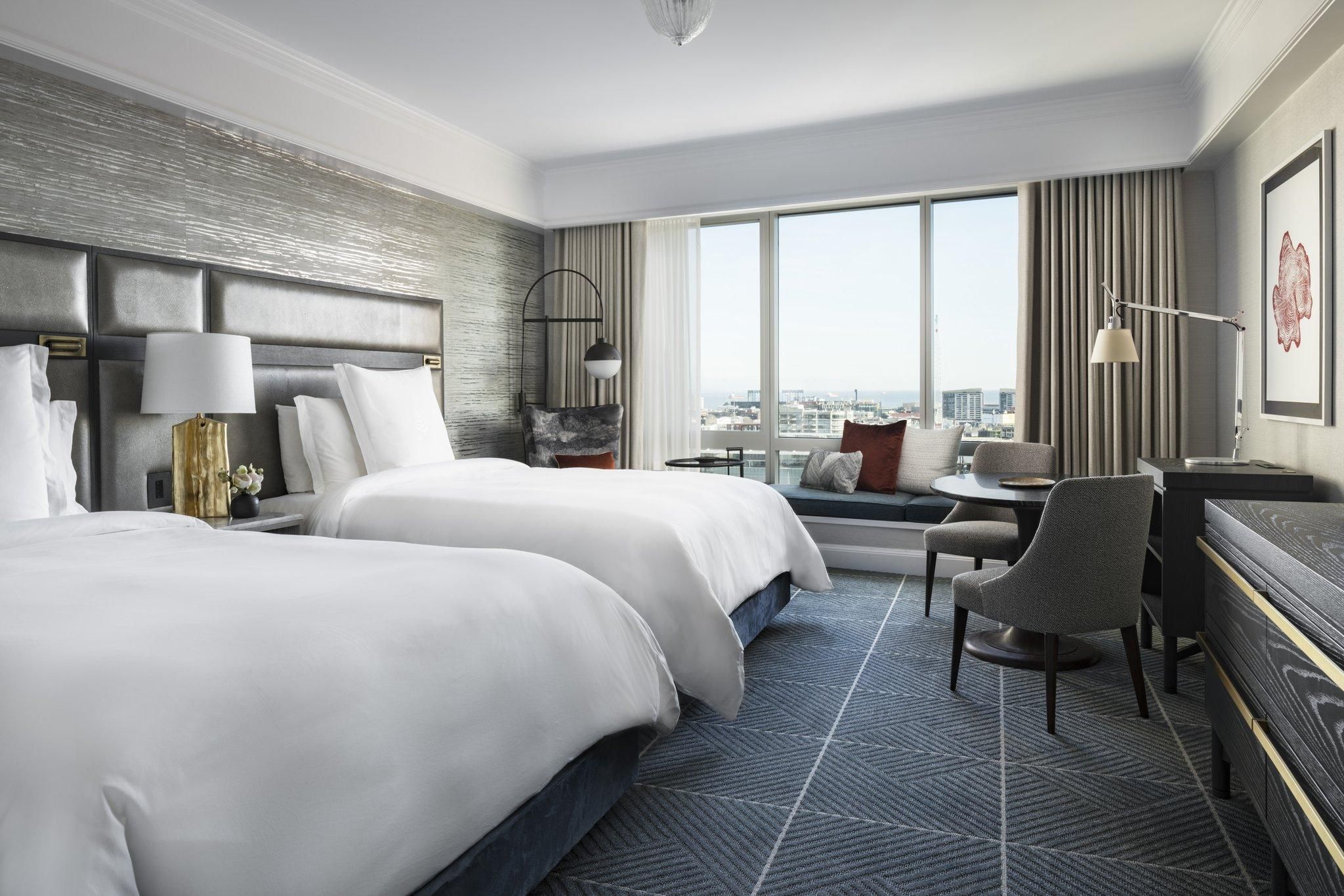 Deluxe View Room Two Queens Beds