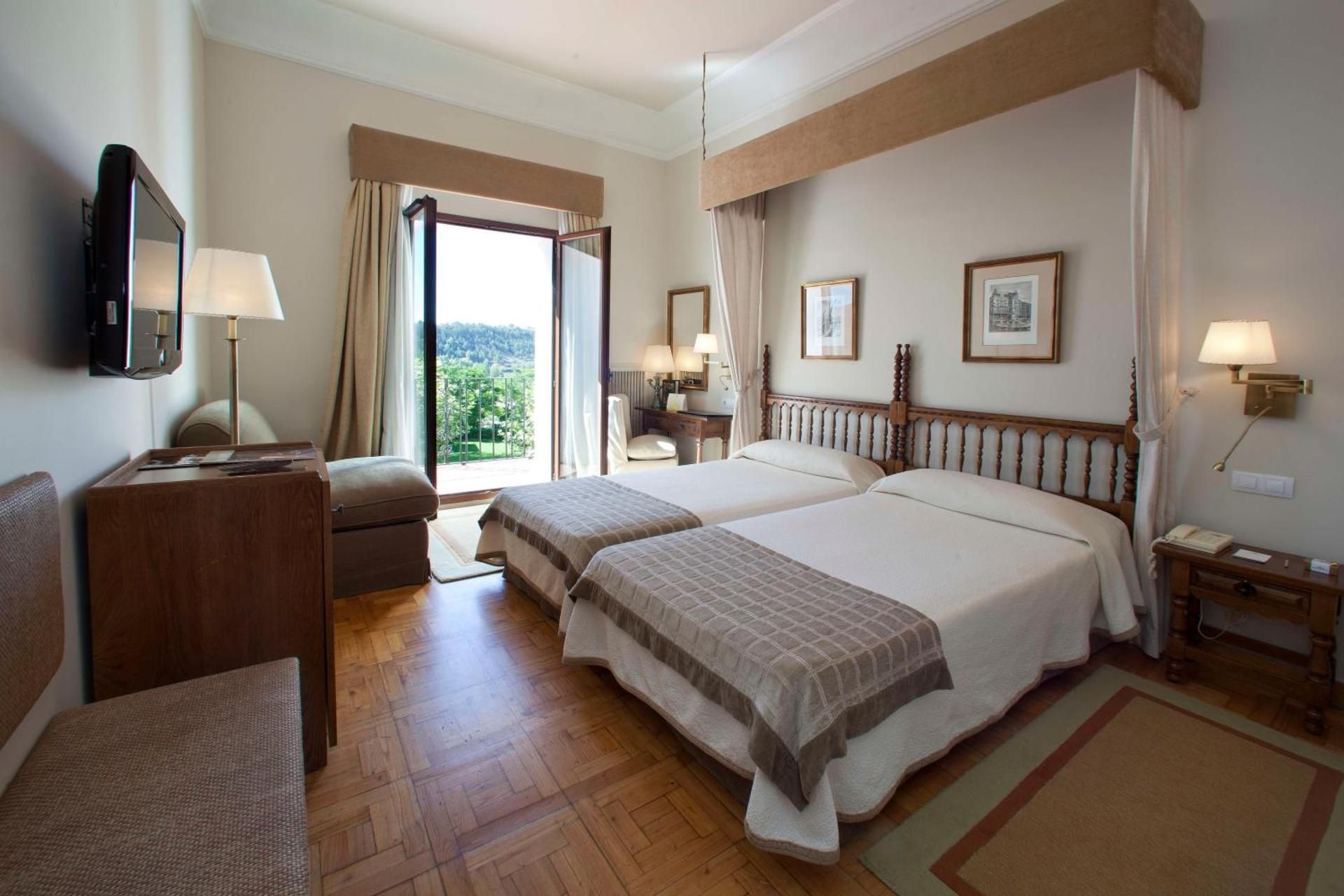 Parador de Teruel Standard Double Room (3 Adults)
