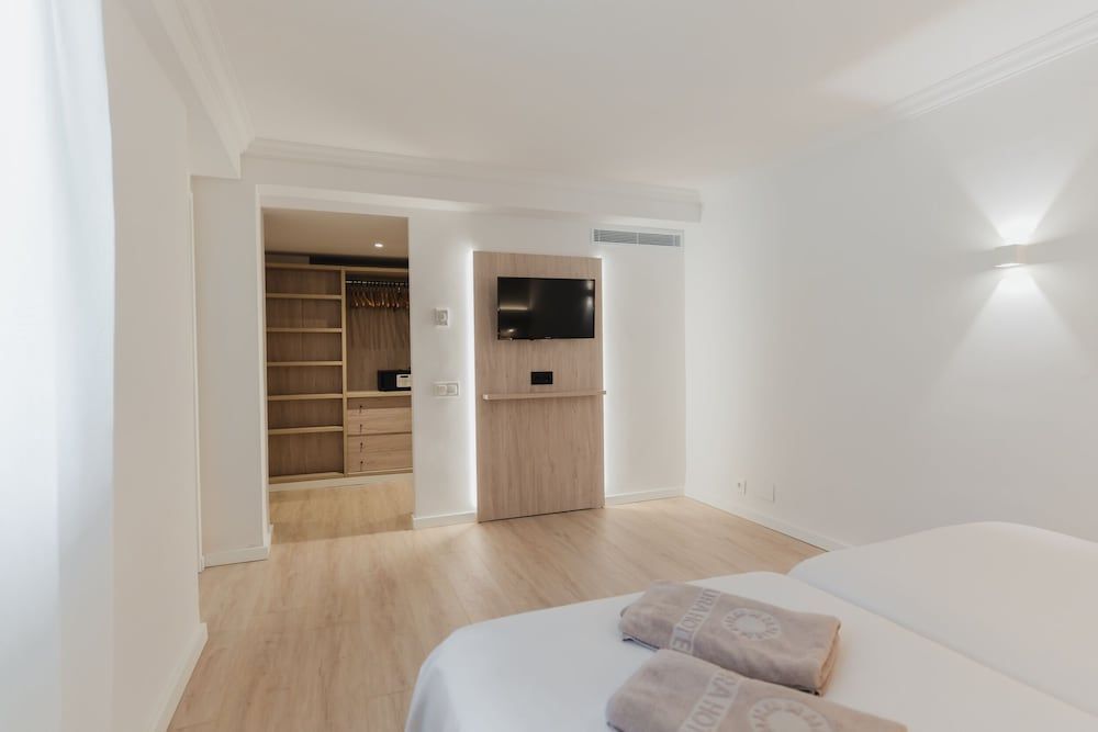 Minura Hotel Cala Galdana & Apartamentos