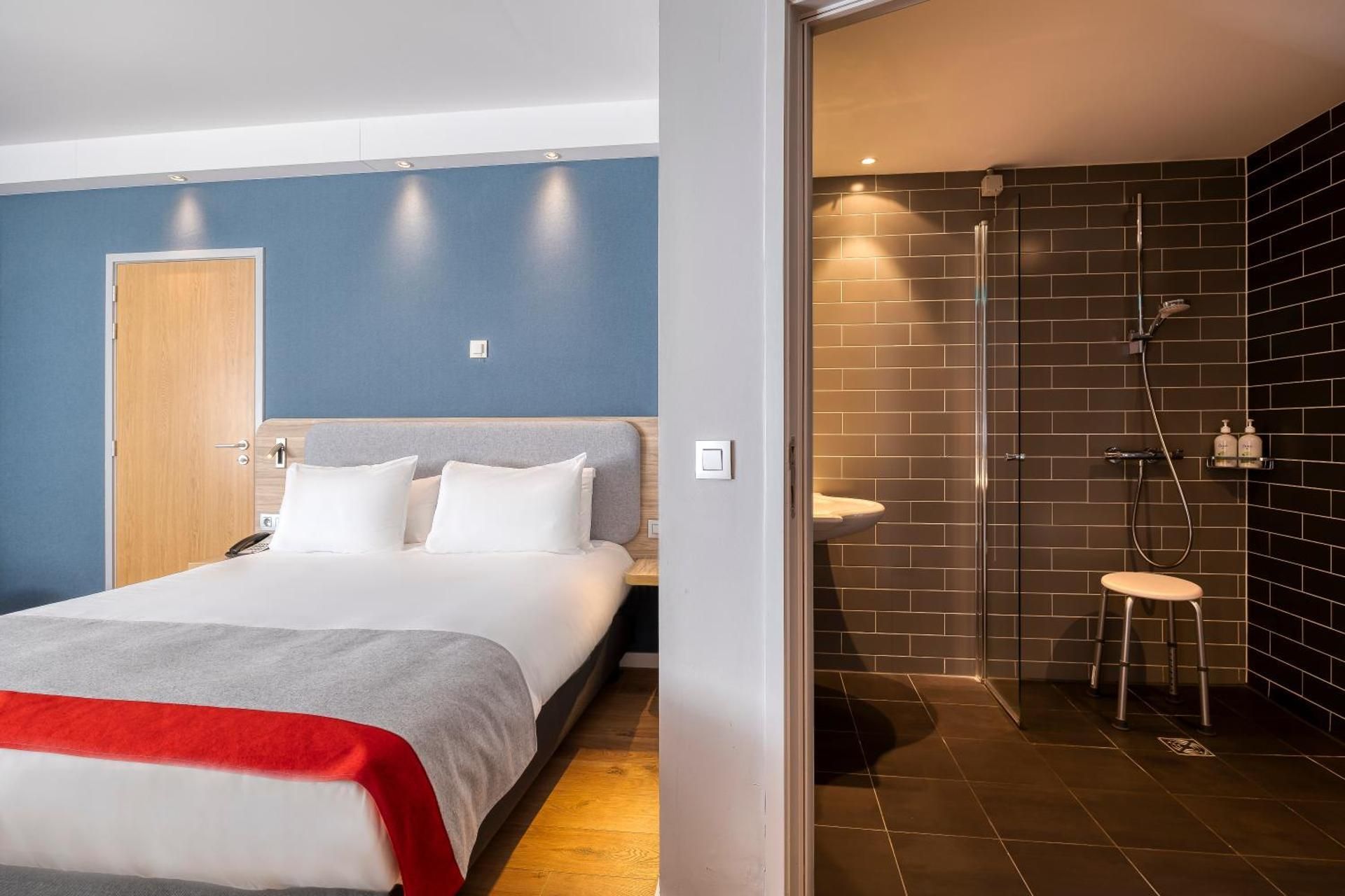 Standard Double Room - Mobility Access