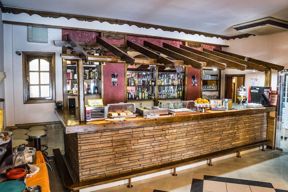 undefined Anita Hotel 8