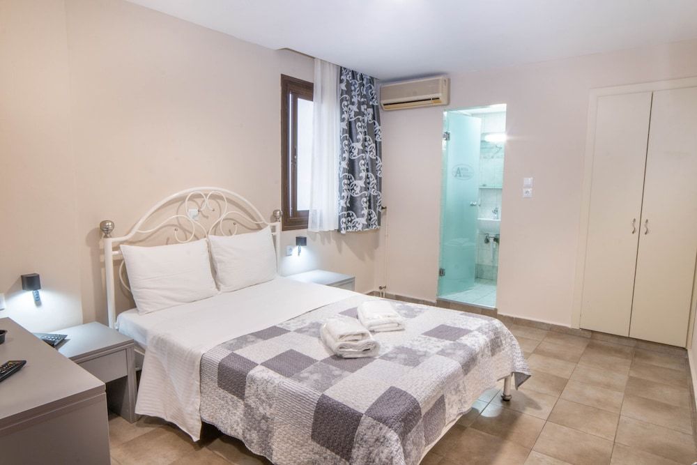 undefined Anita Hotel 5