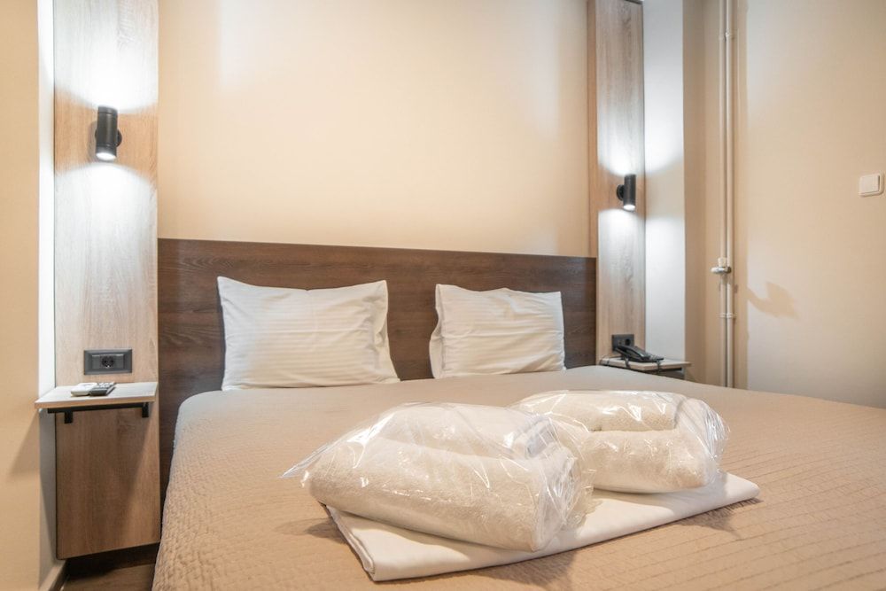 Anita Hotel Standard Double or Twin Room 9