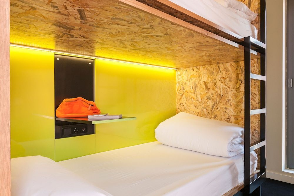 undefined Bastardo Hostel 6