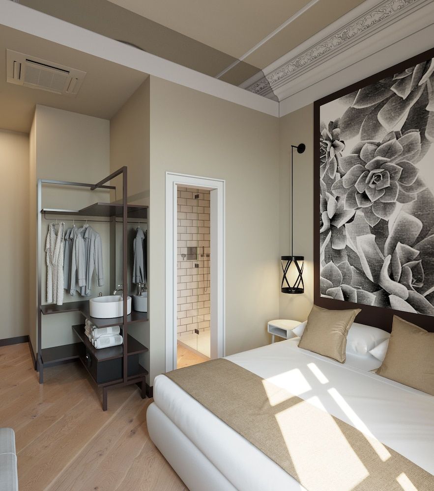 undefined Hostal Central Barcelona