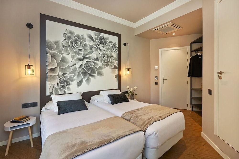 Hostal Central Barcelona Superior Double Room