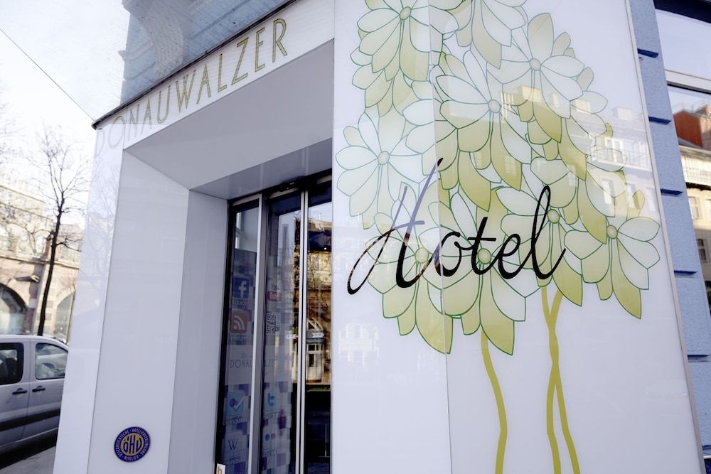 undefined BoutiqueHOTEL Donauwalzer 8