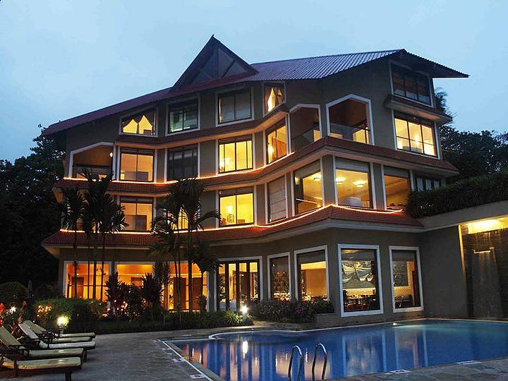 undefined The Crown Goa 8