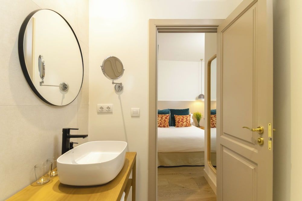 VEINTIUNO Emblematic Hotels - Adults Only Single Classic Interior 5