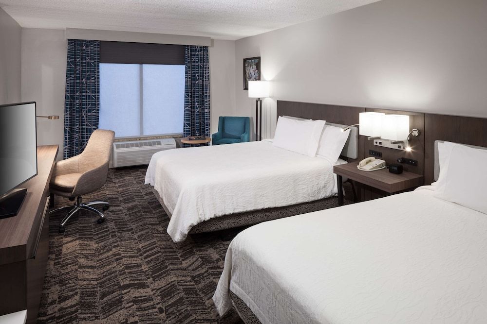 Room, 2 Queen Beds (Roll In Shower)