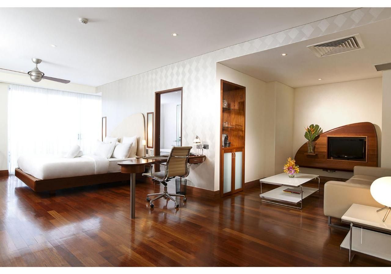 Dakota Wing Junior Suite