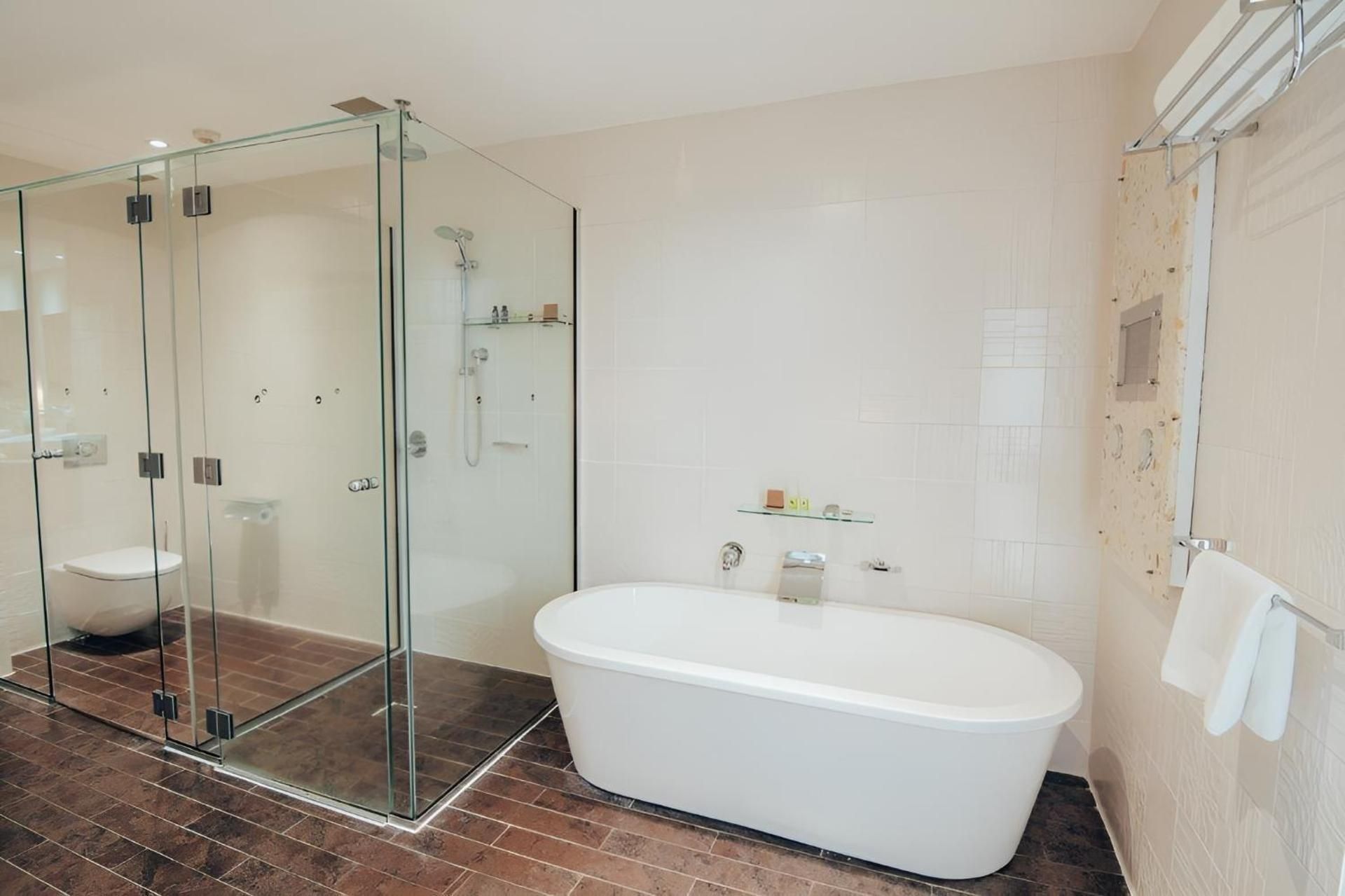 Dakota Wing Junior Suite