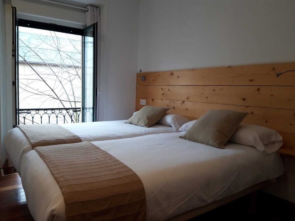 Basic Double Room, Balcony, Beachside