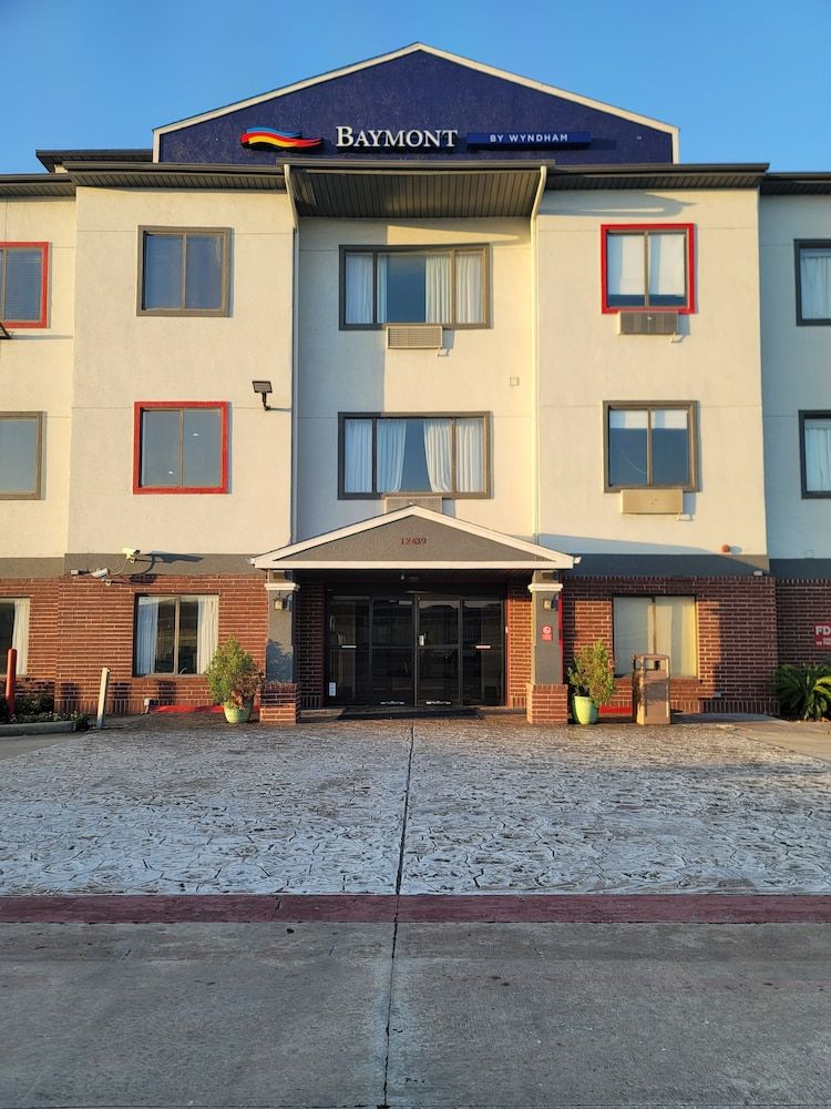 undefined Baymont by Wyndham Houston Brookhollow 8
