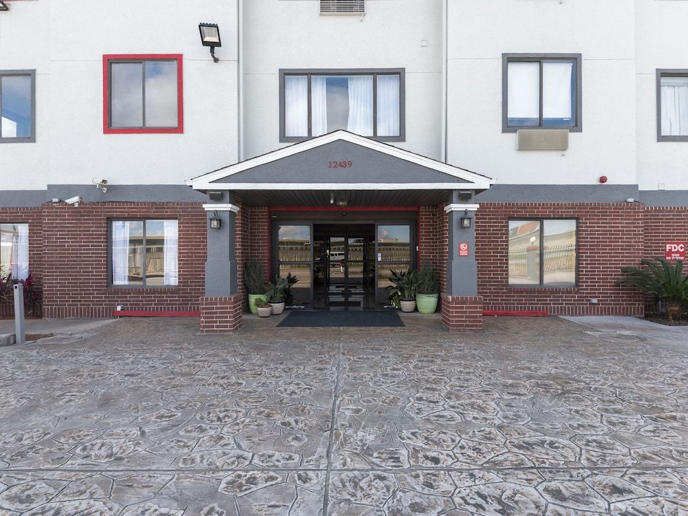 undefined Baymont by Wyndham Houston Brookhollow 6